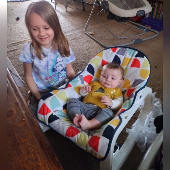 Meet your Posher, Amy - Picture 4 of 6